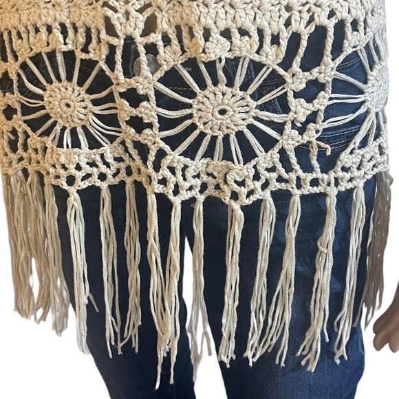 DAYTRIP Light Beige/Cream Crochet Boho Top - Picture 4 of 9